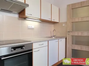 Pronájem bytu 1+kk, Praha - Karlín, Sokolovská, 37 m2