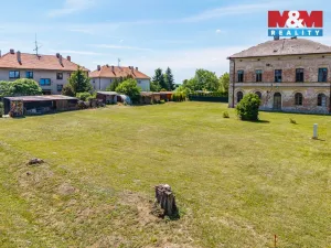 Prodej pozemku pro bydlení, Dvory - Veleliby, 618 m2
