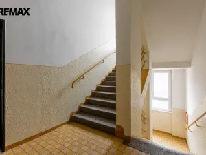 Prodej bytu 1+1, Karlovy Vary - Drahovice, Vítězná, 40 m2