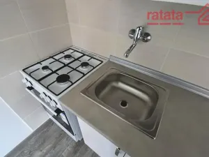 Pronájem bytu 1+1, Chomutov, Kundratická, 33 m2