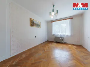 Prodej bytu 2+1, Mariánské Lázně - Úšovice, Kubelíkova, 70 m2