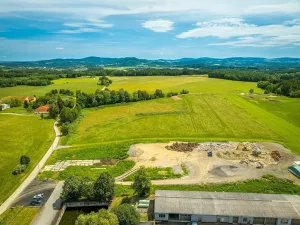 Prodej komerčního pozemku, Omlenice, 2175 m2