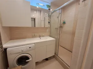 Prodej bytu 2+1, Praha, Antala Staška, 52 m2
