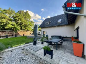 Prodej rodinného domu, Knovíz, 214 m2
