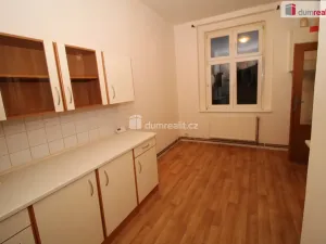 Pronájem bytu 2+1, Karlovy Vary - Rybáře, Lad. Koubka, 60 m2