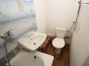 Pronájem bytu 2+1, Karlovy Vary - Rybáře, Lad. Koubka, 60 m2