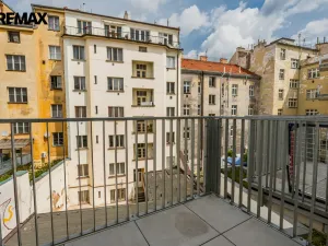 Pronájem bytu 1+kk, Praha - Vršovice, Krymská, 26 m2