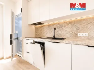Prodej bytu 3+kk, Karviná - Mizerov, tř. Těreškovové, 52 m2