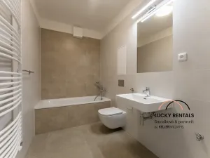 Pronájem bytu 2+kk, Praha - Vysočany, Pod Harfou, 44 m2