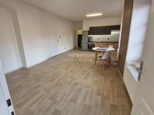 Prodej bytu 2+kk, Náměšť nad Oslavou, Mjr. Šandery, 65 m2
