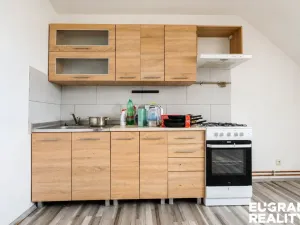 Prodej ubytování, Šluknov, nám. Míru, 330 m2