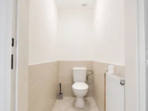 Prodej ubytování, Šluknov, nám. Míru, 330 m2