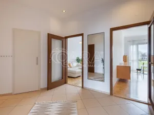 Prodej bytu 2+1, Praha - Žižkov, Biskupcova, 82 m2