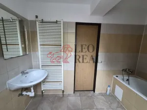 Pronájem bytu 2+1, Nový Bor, Husova, 78 m2