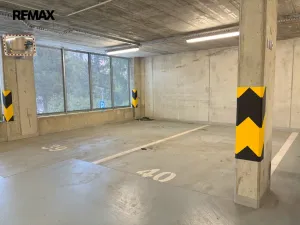 Prodej garážového stání, Praha - Záběhlice, Choceradská, 15 m2