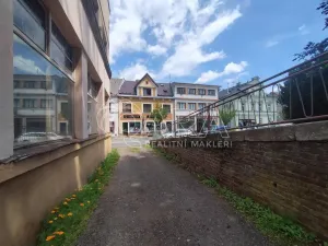 Prodej komerční nemovitosti, Nová Paka, Komenského, 358 m2