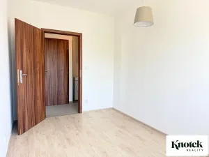 Pronájem bytu 2+1, Brno, Kobylnická, 32 m2