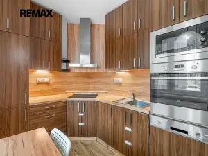 Prodej bytu 3+1, Plzeň, náměstí Generála Píky, 72 m2