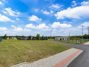 Prodej pozemku pro bydlení, Káraný, Okružní, 733 m2