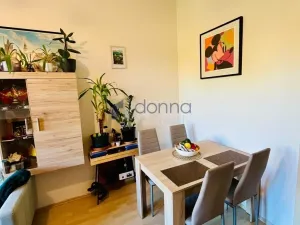 Pronájem bytu 2+kk, Praha, Neklanova, 50 m2