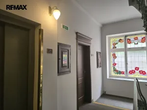 Pronájem kanceláře, Karlovy Vary, Stará Louka, 12 m2