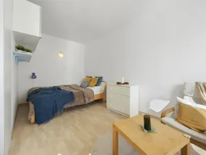 Pronájem bytu 1+kk, Praha - Strašnice, Janýrova, 37 m2