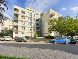 Pronájem bytu 1+kk, Praha - Strašnice, Janýrova, 37 m2