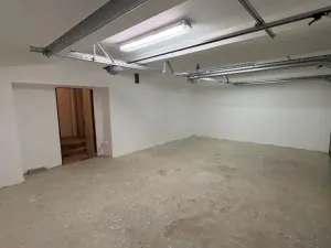 Pronájem garáže, Olomouc, Vlkova, 28 m2