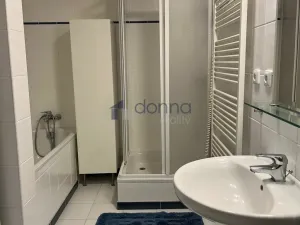 Pronájem bytu 4+kk, Praha, Pod Kavalírkou, 100 m2