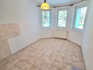 Pronájem bytu 3+1, Pardubice, Na Labišti, 87 m2