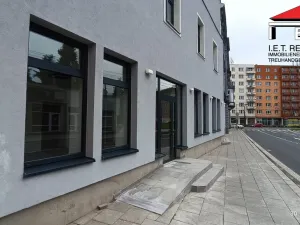 Pronájem obchodního prostoru, Opava, Olomoucká, 94 m2