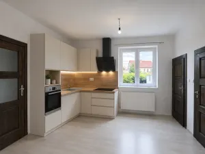 Pronájem bytu 2+1, Slatiňany, Zámecký park, 75 m2