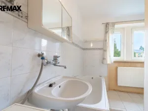 Prodej bytu 3+1, Mníšek pod Brdy, 5. května, 55 m2
