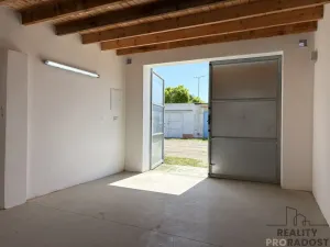Pronájem garáže, Hodonín, 23 m2