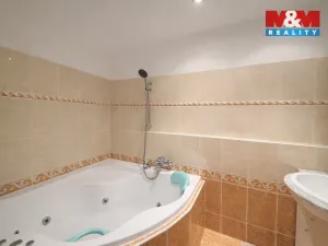 Prodej bytu 3+1, Praha, Parmská, 72 m2