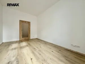 Pronájem bytu 2+1, Plzeň, Klatovská třída, 50 m2