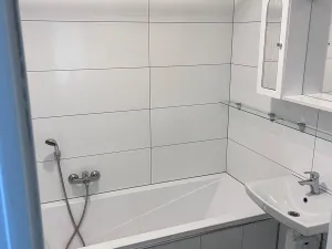 Pronájem bytu 2+1, Praha, Místecká, 52 m2