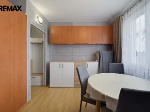 Prodej bytu 1+1, Ostrov, Kollárova, 36 m2
