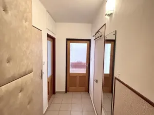 Pronájem bytu 2+1, Praha - Libeň, Lihovarská, 48 m2