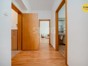 Pronájem kanceláře, Ostrava, Vrázova, 102 m2