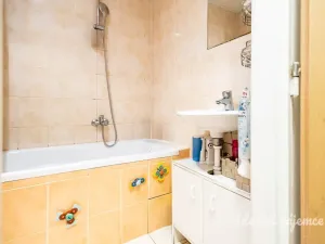 Pronájem bytu 2+1, Praha - Záběhlice, Struhařovská, 55 m2