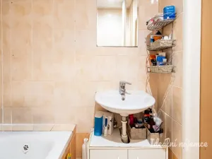 Pronájem bytu 2+1, Praha - Záběhlice, Struhařovská, 55 m2