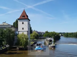 Pronájem bytu 2+1, Praha - Smíchov, V lesíčku, 54 m2