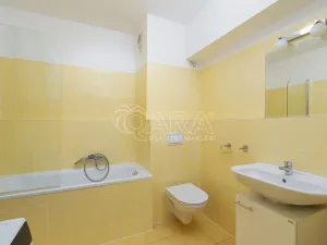 Pronájem bytu 2+kk, Jesenice, Na Okruhu, 50 m2