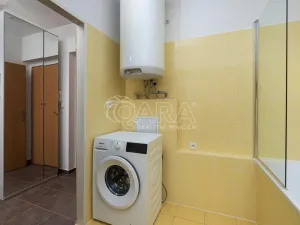 Pronájem bytu 2+kk, Jesenice, Na Okruhu, 50 m2