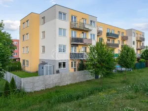 Pronájem bytu 2+kk, Jesenice, Na Okruhu, 50 m2