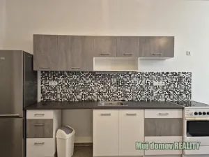 Pronájem bytu 2+kk, Praha - Kbely, Luštěnická, 48 m2