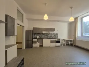 Pronájem bytu 2+kk, Praha - Kbely, Luštěnická, 48 m2