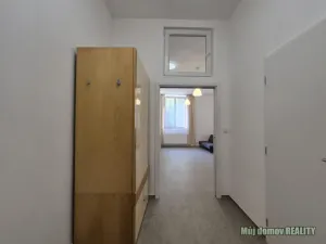 Pronájem bytu 2+kk, Praha - Kbely, Luštěnická, 48 m2