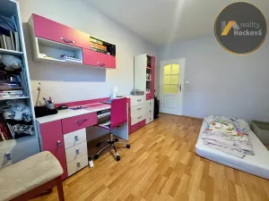 Prodej bytu 3+1, Praha - Prosek, Pískovcová, 67 m2